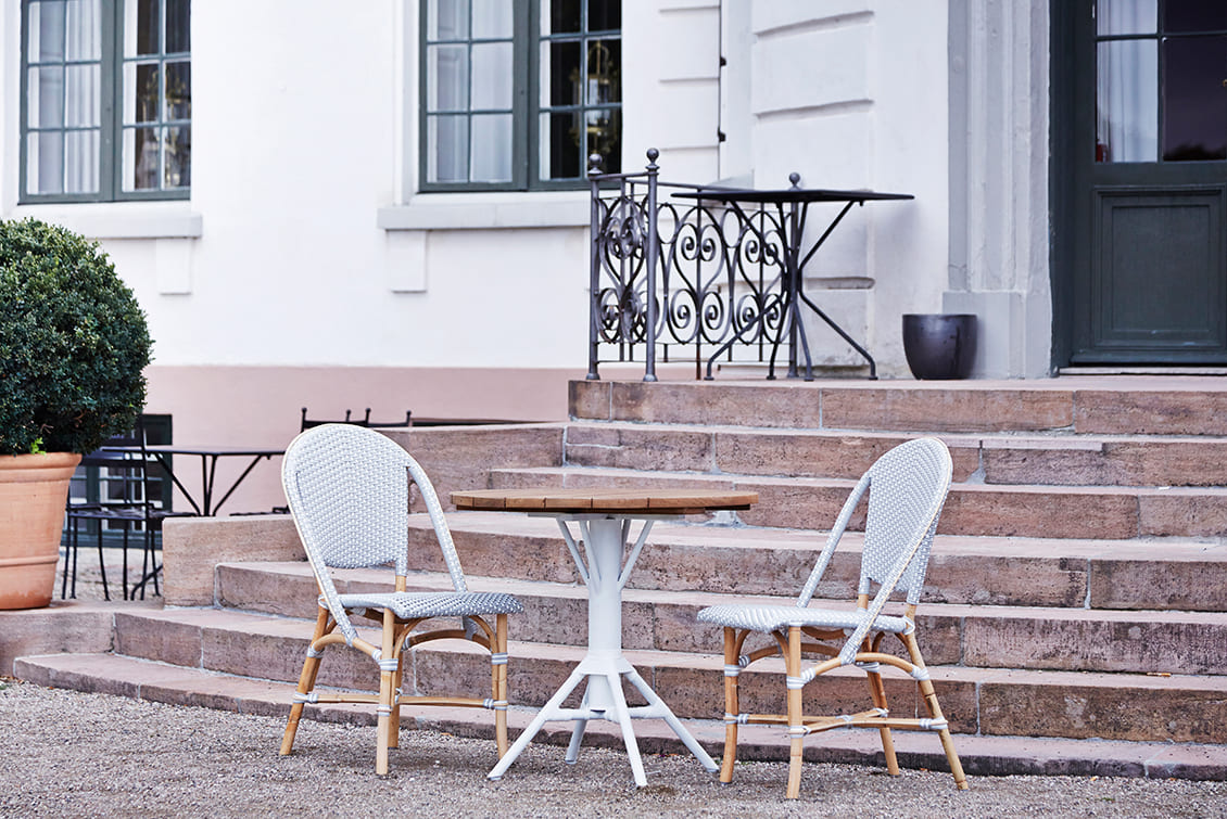 Table d’extérieur en teck - gasparinicollection.com