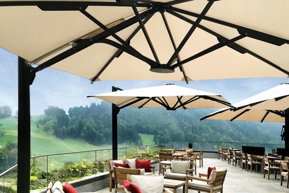 parasol déporté en aluminium pour professionnels Parasols professionnels déportés