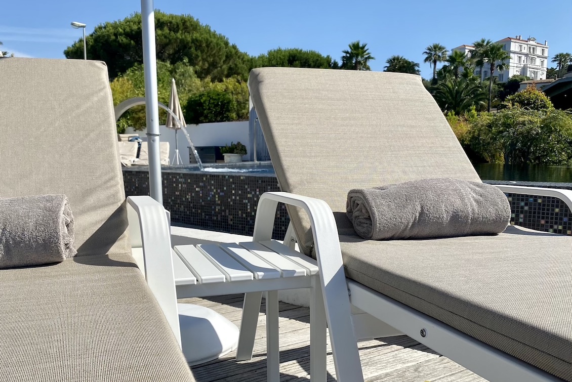 Matelas de plage Tiki - gasparinicollection.com